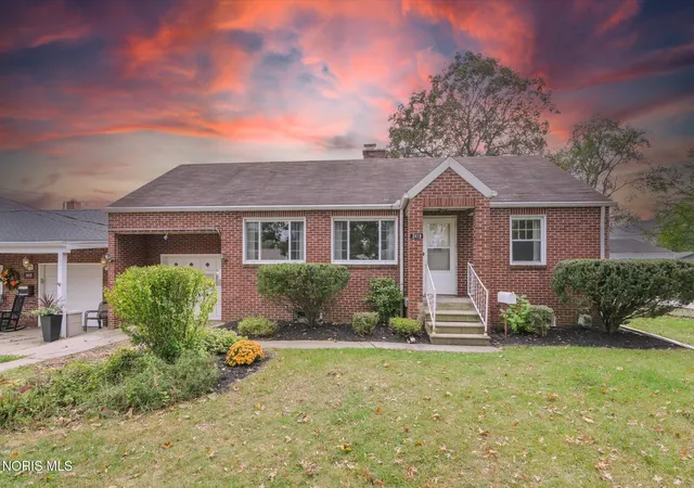 Photo 1 of Single family home for sale at 2419 Bucklew Dr, Toledo, OH 43613 | MLS# 10014841 | Listing updated on 2026-10-22