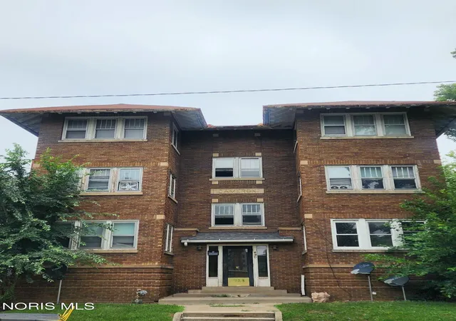 Photo 1 of Multi family home for sale at 428 Machen St, Toledo, OH 43620 | MLS# 10015089 | Listing updated on 2026-10-22