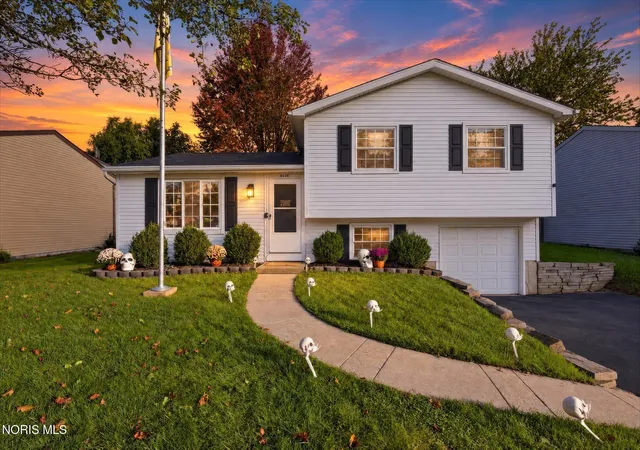 Photo 1 of Single family home for sale at 5656 Pheasant Holw Dr, Toledo, OH 43615 | MLS# 10014795 | Listing updated on 2026-10-24
