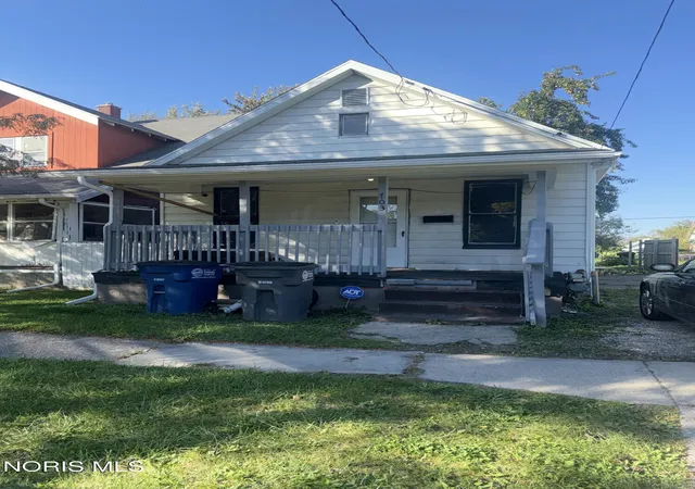 Single family home for sale at 703 Ashwood Ave, Toledo, OH 43608 | MLS# 10014819