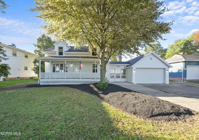 Single family home for sale at 6552 Corduroy Rd, Oregon, OH 43616 | MLS# 10014826