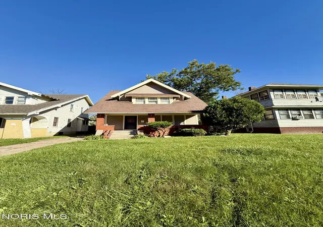 Photo 1 of Sale Pending at 1414 Goodale Ave, Toledo, OH 43606 | MLS# 10014876 | Listing updated on 2026-10-23