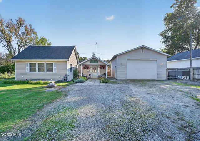 Single family home for sale at 5437 Morrow Rd, Toledo, OH 43615 | MLS# 10015209