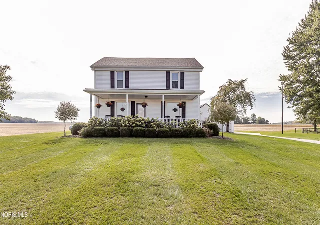 Photo 1 of Single family home for sale at 5909 County Rd L, Delta, OH 43515 | MLS# 10014935 | Listing updated on 2026-10-23