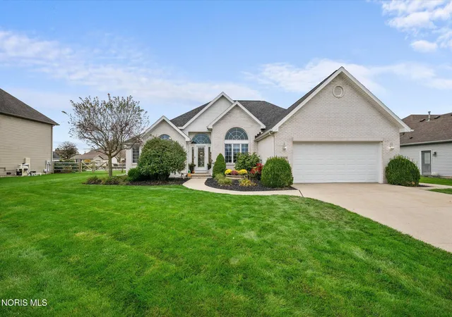 Single family home for sale at 30291 Cedar Valley Dr, Northwood, OH 43619 | MLS# 10014969