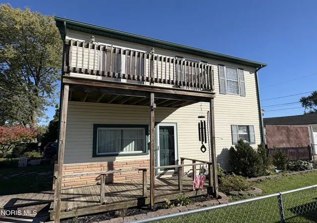Photo 1 of Single family home for sale at 2301 Maryland Pl, Northwood, OH 43619 | MLS# 10014947 | Listing updated on 2026-10-23