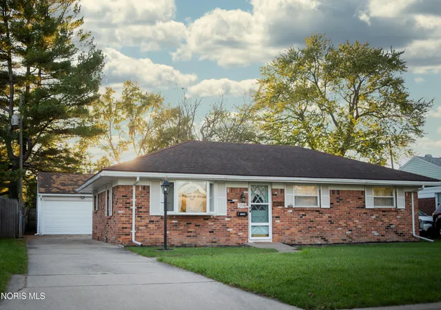 Photo 1 of Sale Pending at 1339 Cady St, Maumee, OH 43537 | MLS# 10014957 | Listing updated on 2026-10-26
