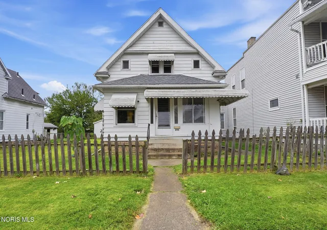 Photo 1 of Single family home for sale at 245 E Park St, Toledo, OH 43608 | MLS# 10014988 | Listing updated on 2026-10-23