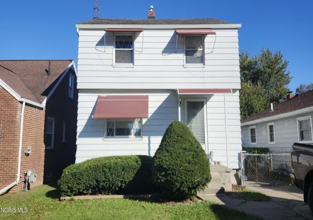Photo 1 of Single family home for sale at 3556 Elm St, Toledo, OH 43608 | MLS# 10014989 | Listing updated on 2026-10-30