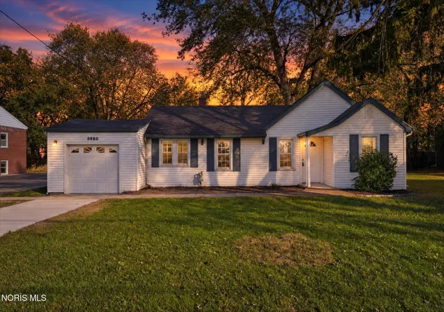Photo 1 of Single family home for sale at 5860 Secor Rd, Toledo, OH 43623 | MLS# 10015054 | Listing updated on 2026-10-23