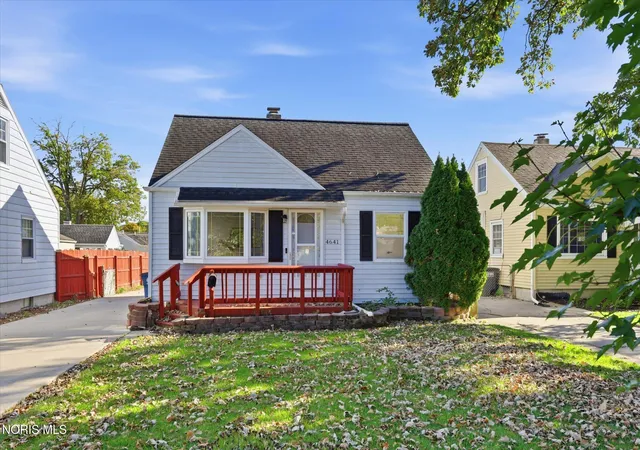 Photo 1 of Single family home for sale at 4641 Stengel Ave, Toledo, OH 43614 | MLS# 10015059 | Listing updated on 2026-10-28
