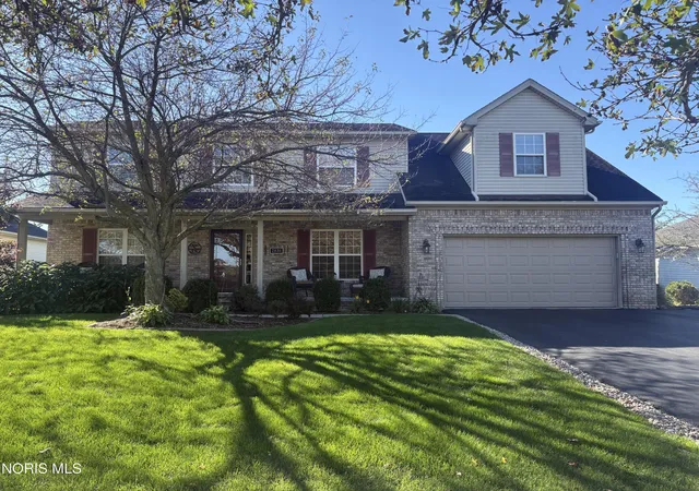 Photo 1 of Single family home for sale at 7831 Royal Hampton Ln, Waterville, OH 43566 | MLS# 10015103 | Listing updated on 2026-10-30