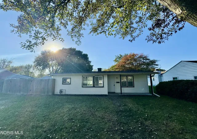 Photo 1 of Single family home for sale at 5909 Buchanan Dr, Toledo, OH 43623 | MLS# 10015100 | Listing updated on 2026-10-29