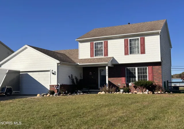 Single family home for sale at 7724 Spring Hvn Dr, Holland, OH 43528 | MLS# 10015149