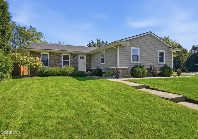 Single family home for sale at 9530 Charlemont Rd, Perrysburg, OH 43551 | MLS# 10015156