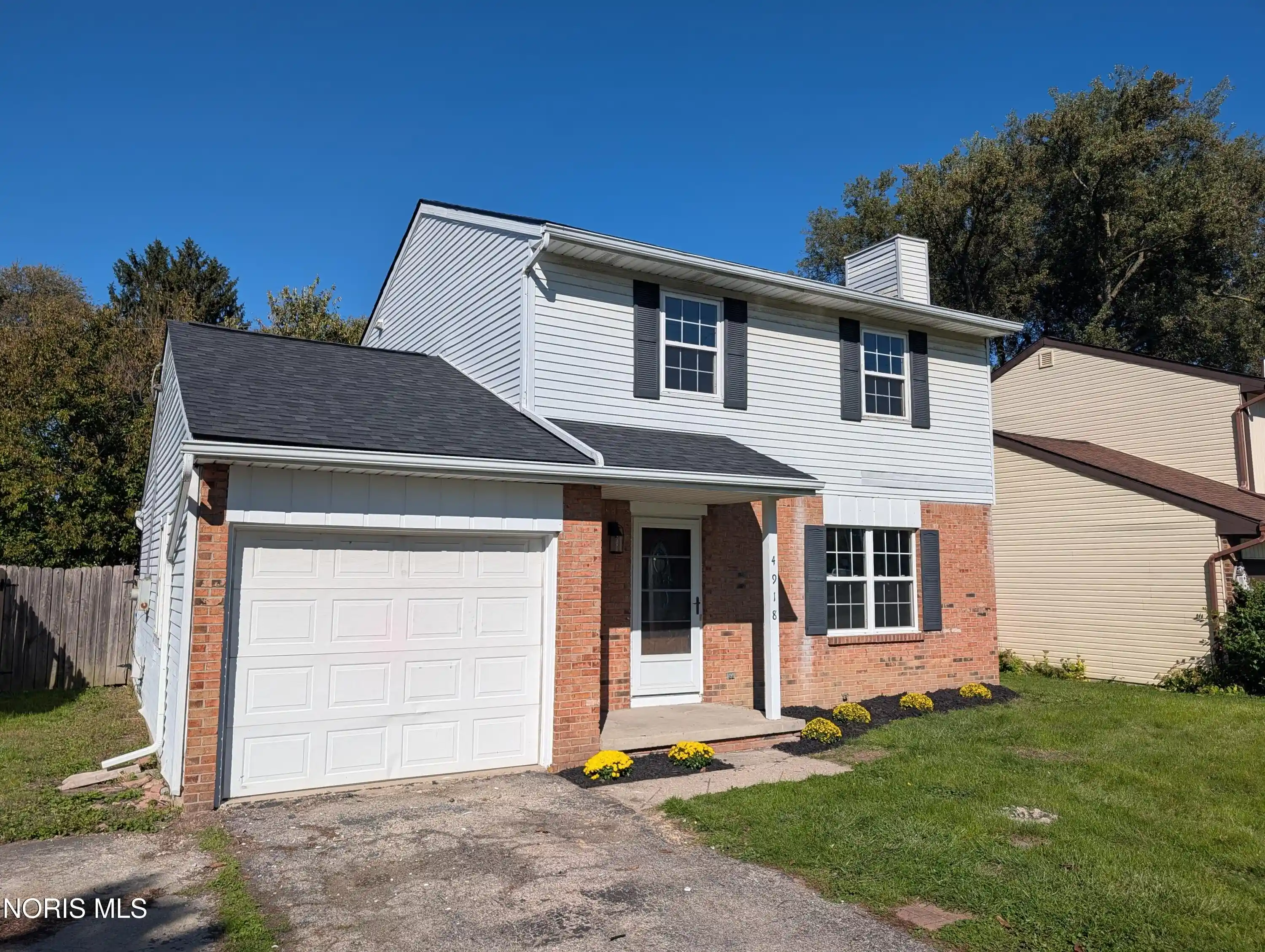 Photo 1 of Single family home for sale at 4918 Airport Hwy, Toledo, OH 43615 | MLS# 10015160 | Listing updated on 2026-10-29
