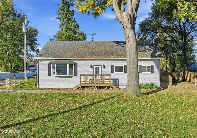 Photo 1 of Single family home for sale at 132 W Florence Ave, Toledo, OH 43605 | MLS# 10015297 | Listing updated on 2026-10-28