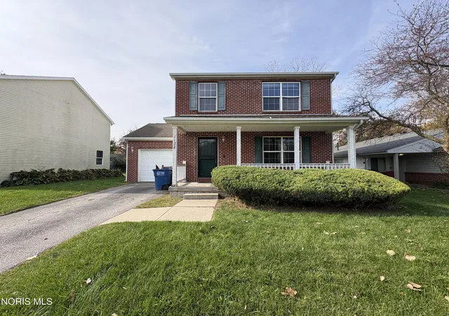 Photo 1 of Single family home for sale at 1122 Country Crk Ln, Toledo, OH 43615 | MLS# 10015283 | Listing updated on 2026-10-30