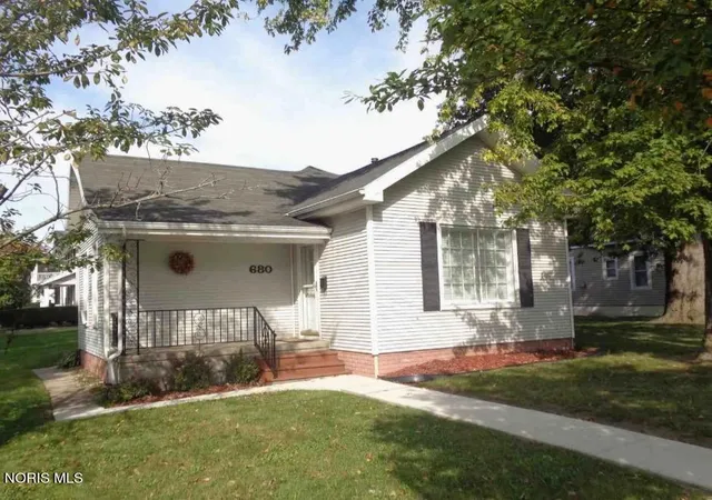Photo 1 of Single family home for sale at 680 Dover Pl, Toledo, OH 43605 | MLS# 10015331 | Listing updated on 2026-10-29