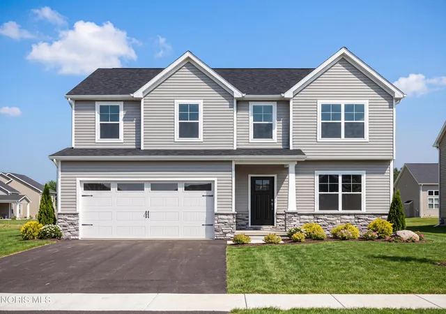 Single family home for sale at 8810 Flint Ct, Sylvania, OH 43560 | MLS# 10015304