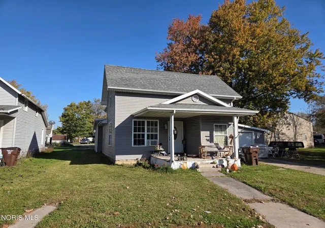 Single family home for sale at 320 E Perry St, Paulding, OH 45879 | MLS# 10015319