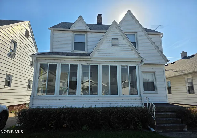 Single family home for sale at 2614 120th Street, Toledo, OH 43611 | MLS# 10015398