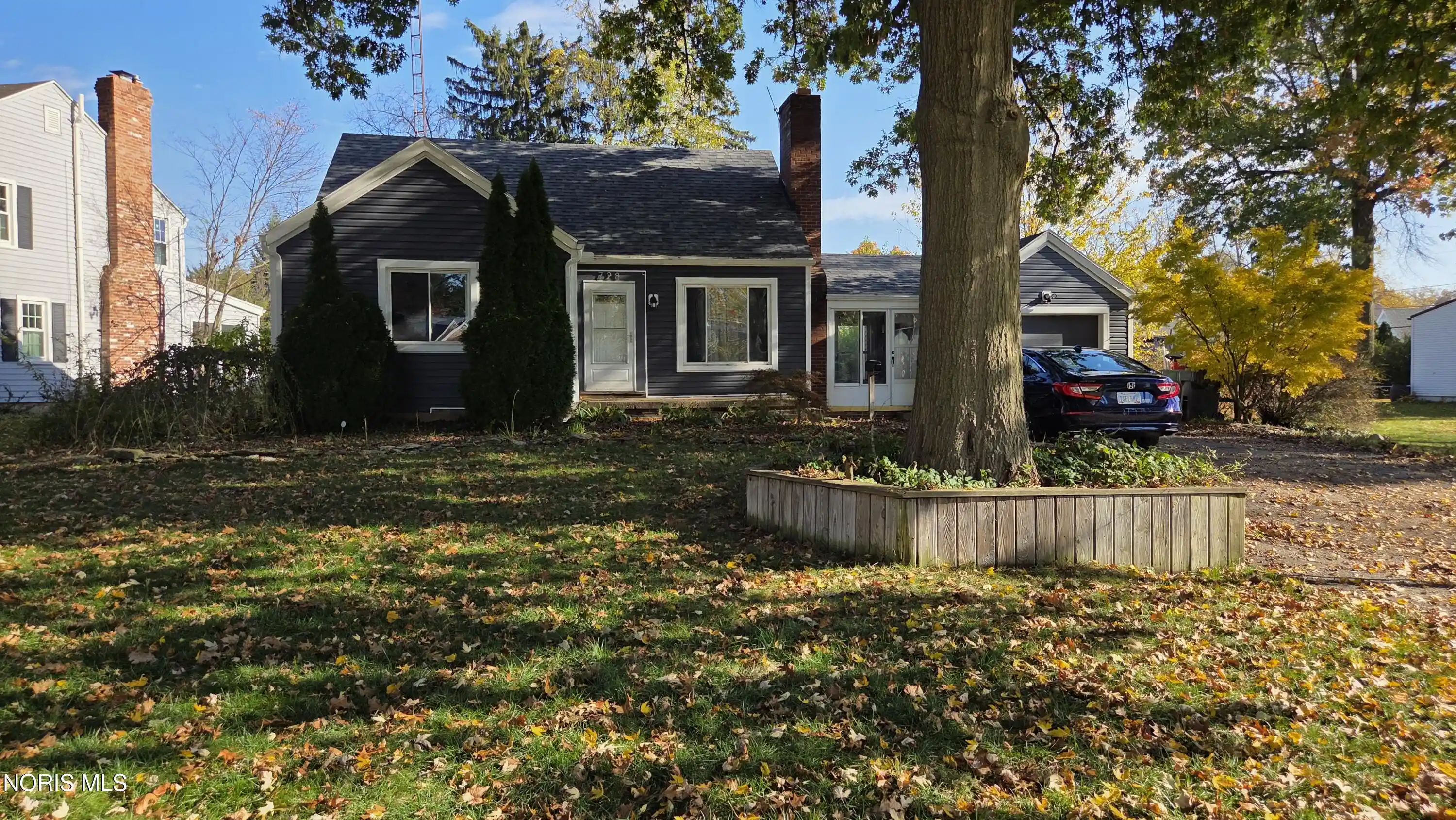Photo 1 of Single family home for sale at 728 E Carisbrook Dr, Maumee, OH 43537 | MLS# 10015421 | Listing updated on 2026-10-30