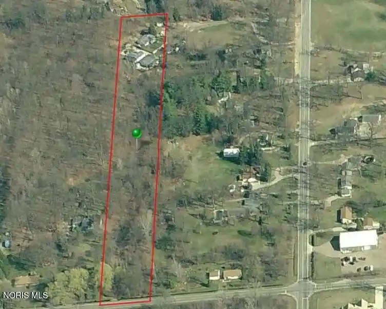 Photo 2 of Single family home for sale at 835 Centennial Rd, Toledo, OH 43617 | MLS# 10015431 | Listing updated on 2026-10-30