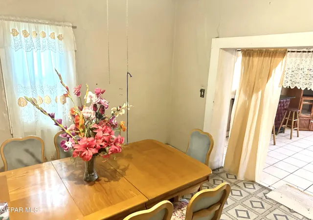 3rd image of 2928 E San Antonio Ave, El Paso, TX 79905 | MLS# 898111
