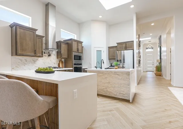 Photo 5 of Single family home for sale at 122 Loma Prada St, Sunland Park, NM 88063 | MLS# 905402 | Listing updated on 2026-06-18