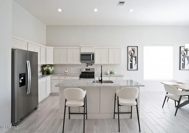 2nd image of 12645 Fredericksburg Ave, Horizon City, TX 79928 | MLS# 915895