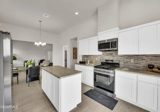 Photo 4 of Single family home for sale at 12645 Middlesbrough Ave, Horizon City, TX 79928 | MLS# 915896 | Listing updated on 2026-06-18