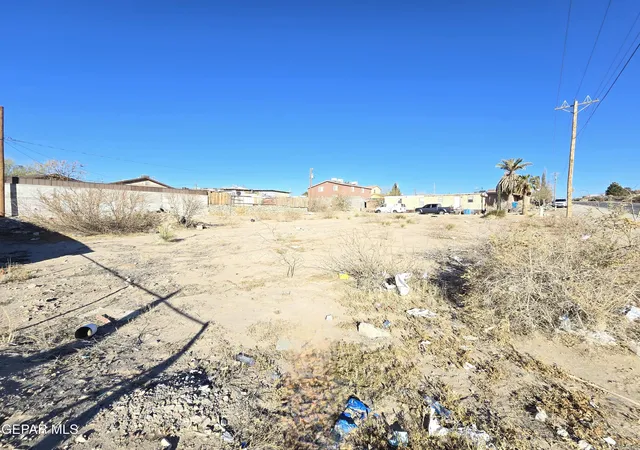 Photo 4 of Sale Pending at 12927 Harnose Dr, El Paso, TX 79928 | MLS# 915247 | Listing updated on 2026-09-17