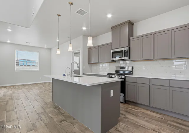 2nd image of 11841 Barrenkale Pl, El Paso, TX 79934 | MLS# 945531