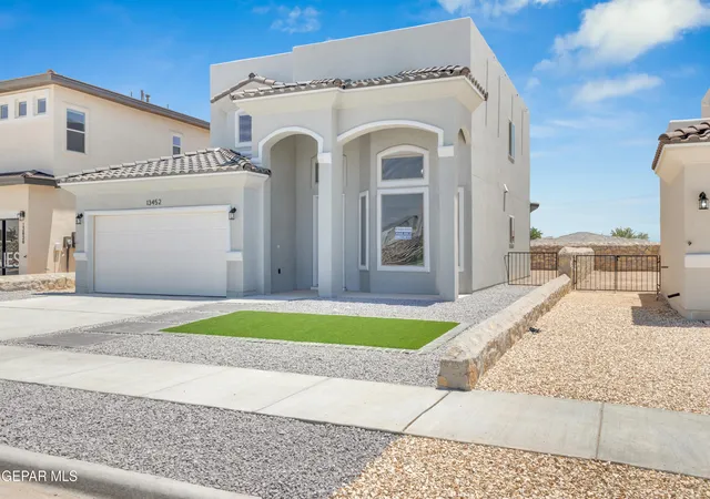 Photo 3 of Single family home for sale at 818 Harpendem Dr, Horizon City, TX 79928 | MLS# 918699 | Listing updated on 2026-06-18