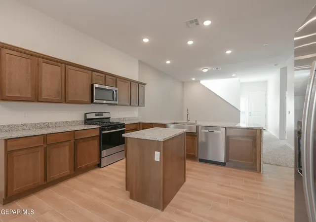Photo 3 of Single family home for sale at 14297 Tobe Davis Dr, El Paso, TX 79928 | MLS# 919292 | Listing updated on 2026-08-19