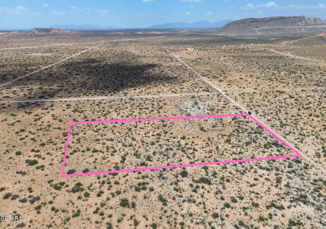 3rd image of 117655 5 Acres Dr, Horizon City, TX 79928 | MLS# 926061