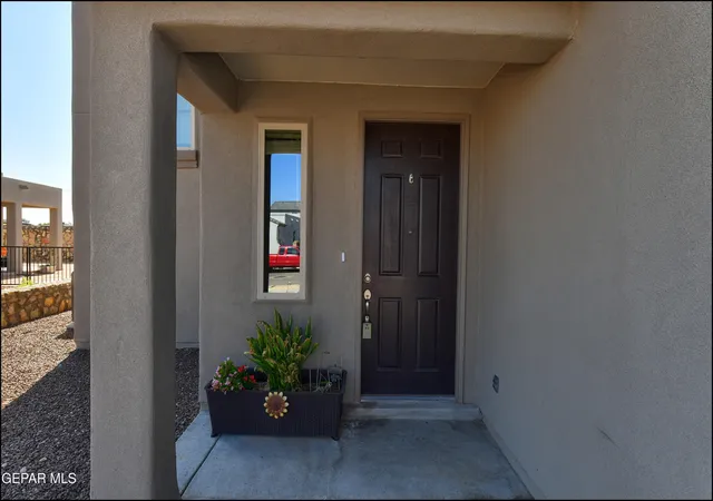 Photo 3 of Single family home for sale at 13720 Harbottle St, El Paso, TX 79928 | MLS# 929307 | Listing updated on 2026-09-03