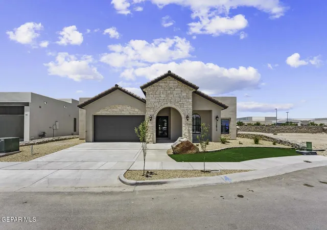 Photo 3 of Single family home for sale at 13309 Jeff Winton Dr, Horizon City, TX 79928 | MLS# 929466 | Listing updated on 2026-10-10