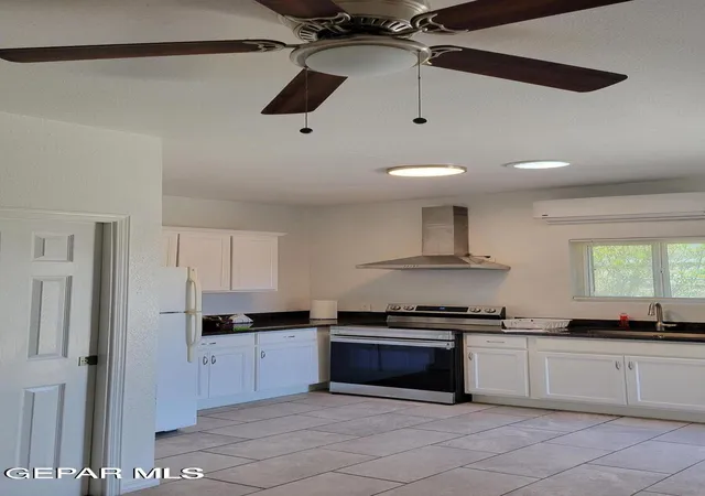 5th image of 2225 Magoffin Ave, El Paso, TX 79901 | MLS# 929811