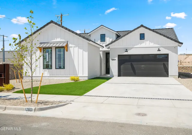 Photo 2 of Sale Pending at 248 Park Vista Pl, El Paso, TX 79928 | MLS# 931188 | Listing updated on 2026-06-18