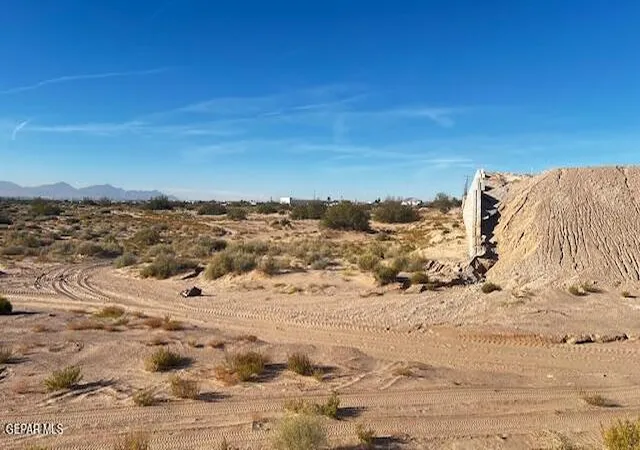 4th image of 26 Trans Park Dr, El Paso, TX 79927 | MLS# 933482