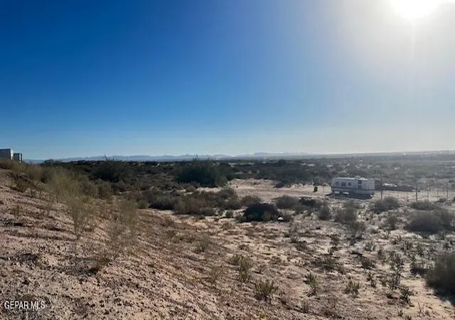 8th image of 26 Trans Park Dr, El Paso, TX 79927 | MLS# 933482