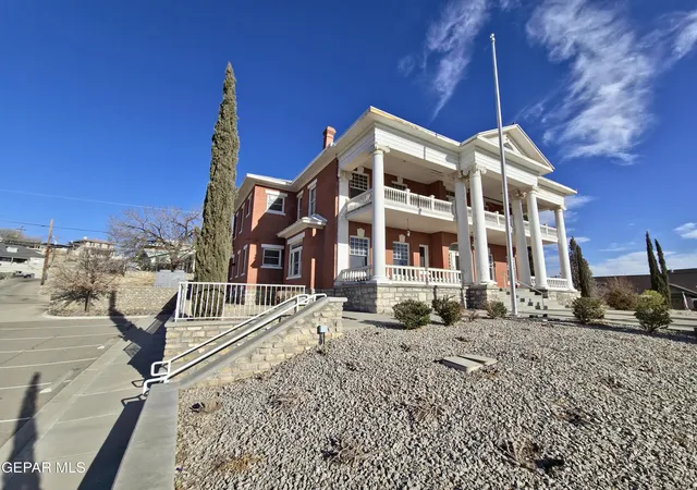 Photo 2 of Single family home for sale at 1725 Arizona Ave, El Paso, TX 79902 | MLS# 932006 | Listing updated on 2026-08-21