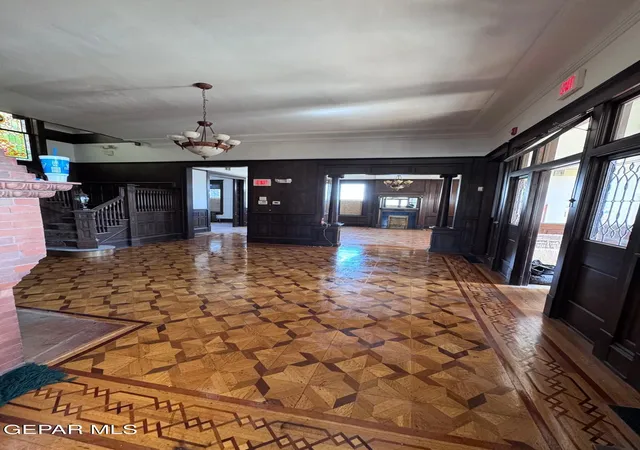 Photo 4 of Single family home for sale at 1725 Arizona Ave, El Paso, TX 79902 | MLS# 932006 | Listing updated on 2026-08-21