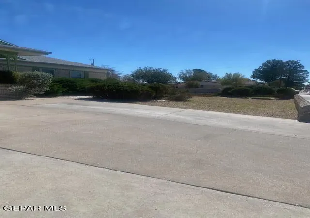 Photo 4 of Single family home for sale at 3400 Dundee St, El Paso, TX 79925 | MLS# 934181 | Listing updated on 2026-06-18
