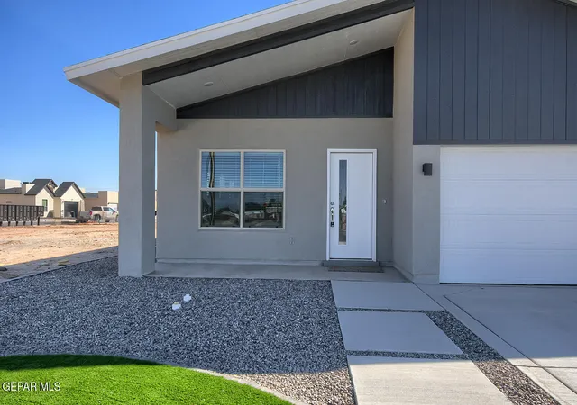 Photo 2 of Single family home for sale at 13865 Summer Wave Ave, El Paso, TX 79928 | MLS# 933585 | Listing updated on 2026-08-29