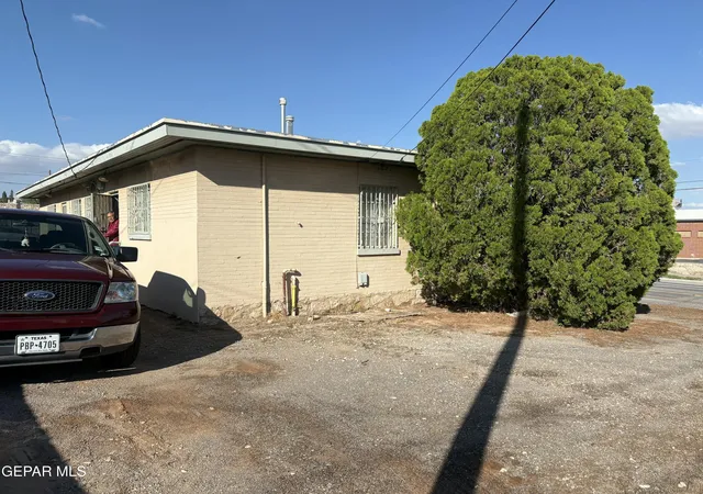 4th image of 1813 & 181 Alabama St, El Paso, TX 79930 | MLS# 933980