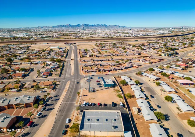 16th image of 275 Padres Dr, El Paso, TX 79907 | MLS# 934451