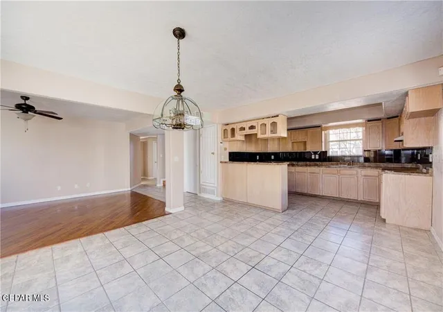 Photo 4 of House for sale at 13048 Sparks Dr, El Paso, TX 79928 | MLS# 934966 | Listing updated on 2026-09-02